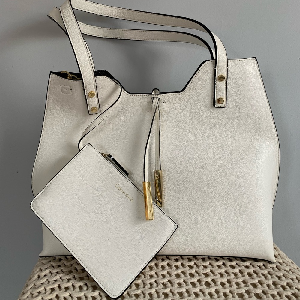 White Calvin Klein bag